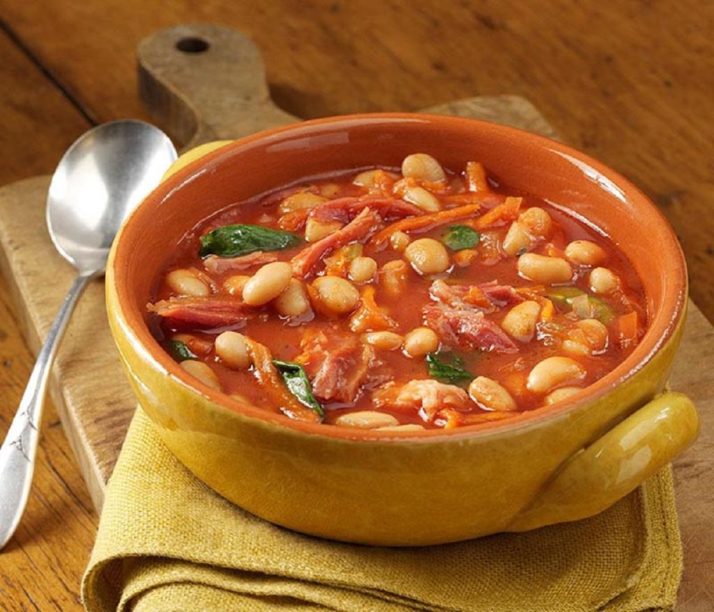 A dish of bean soup, a Greek dish