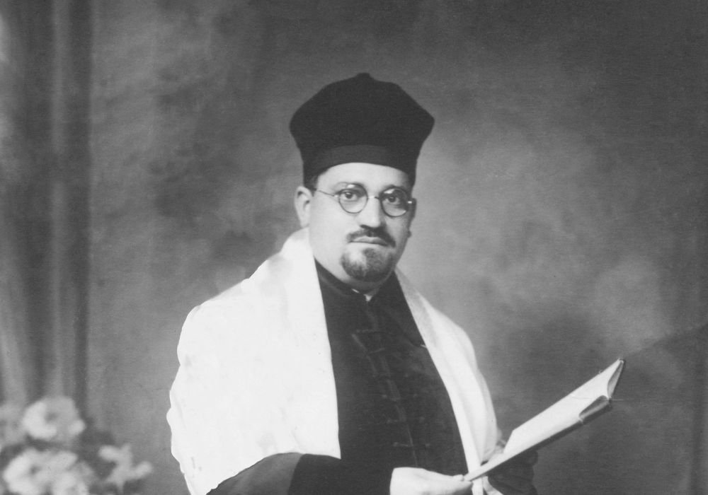 Old photo of Bartizlai Rabbi