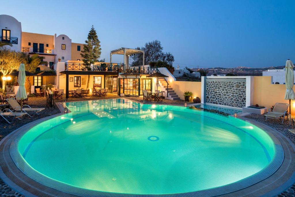 Best Cheap Hotels in Santorini: Kalimera Hotel