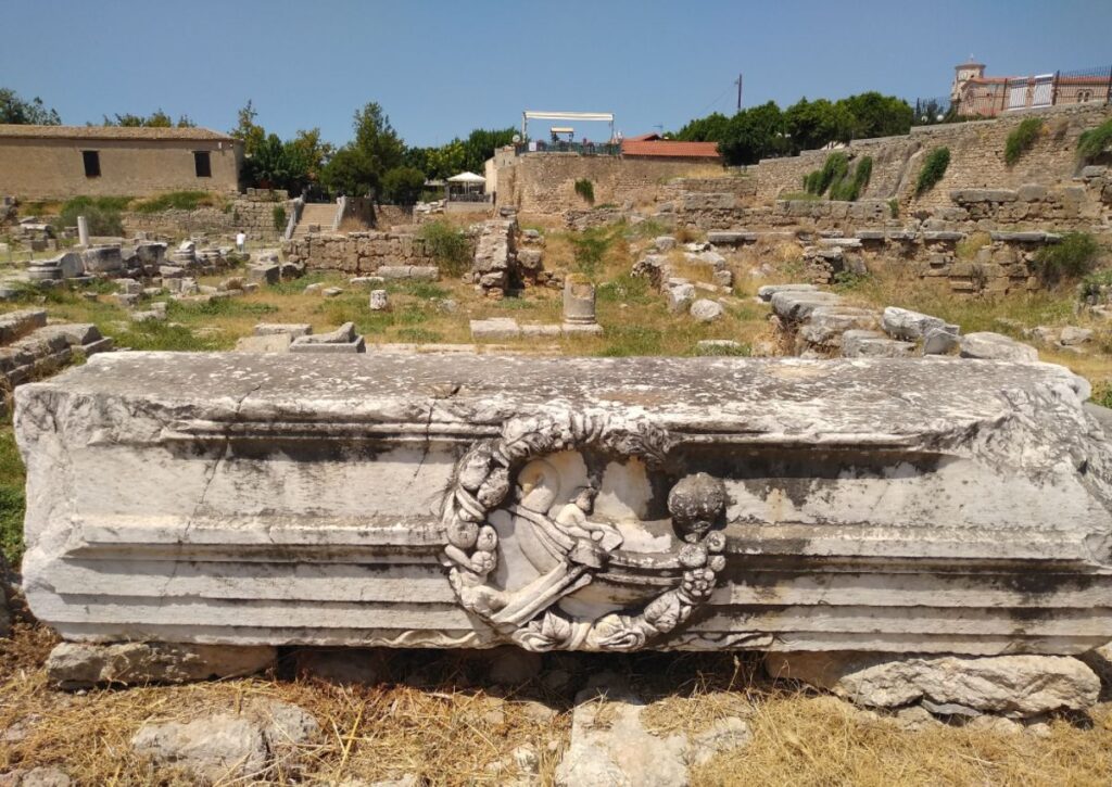 Corinth roman ruins in lechaion st