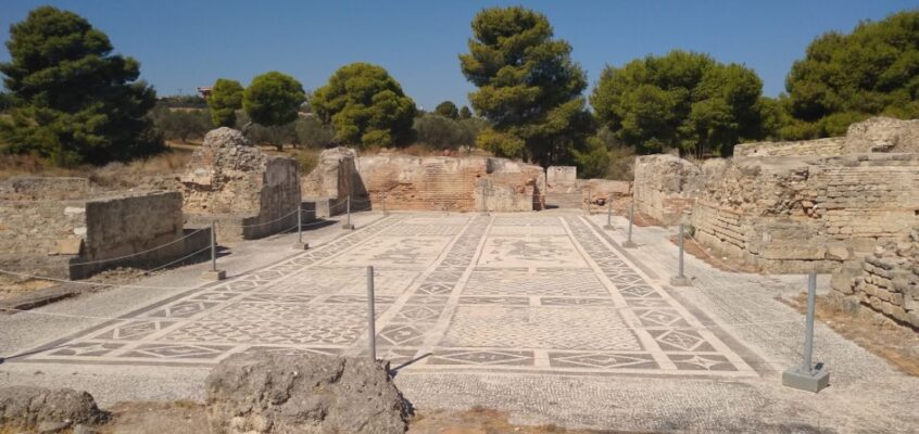 Trip from Athens to the Unknown Ancient Isthmia in Corinth