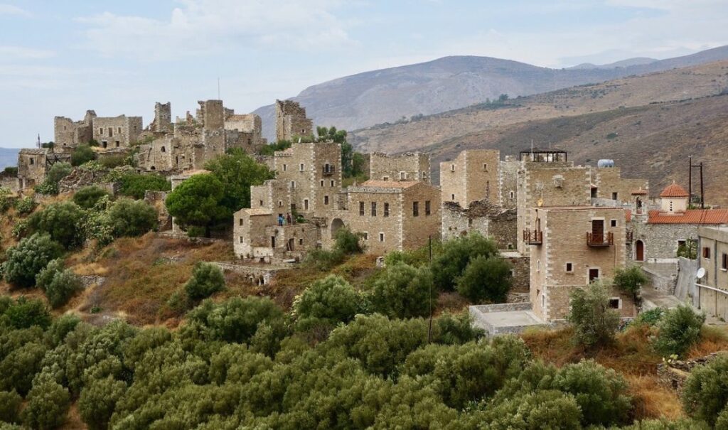 4-Day Peloponnese itinerary,Mystras Mani 