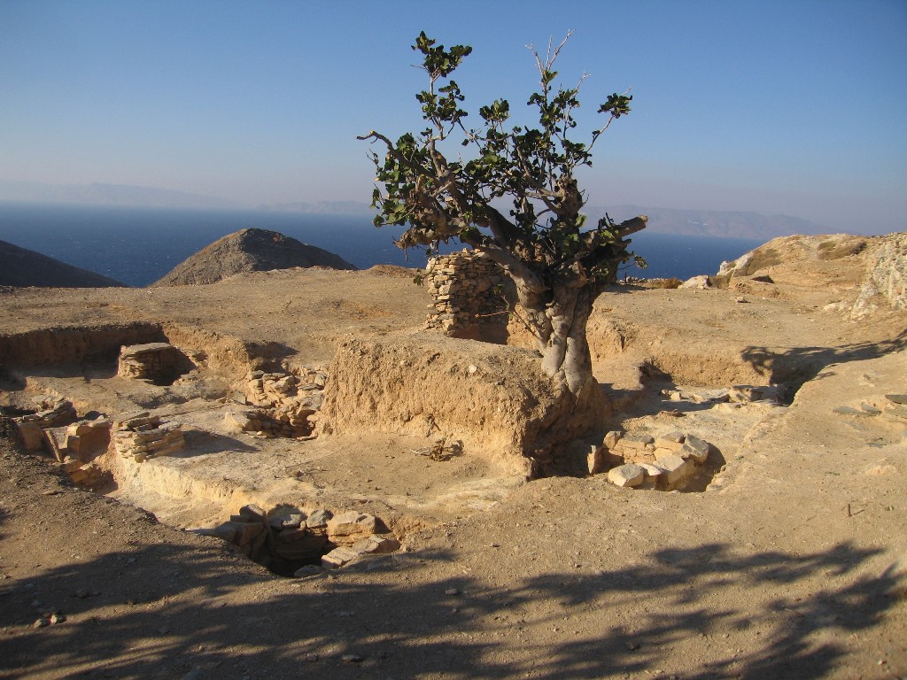 Best things to do in Syros Greece, Ancient Cemetery of Chalandriani