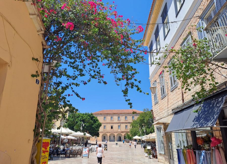 What to do in Nafplion, Syntagma square