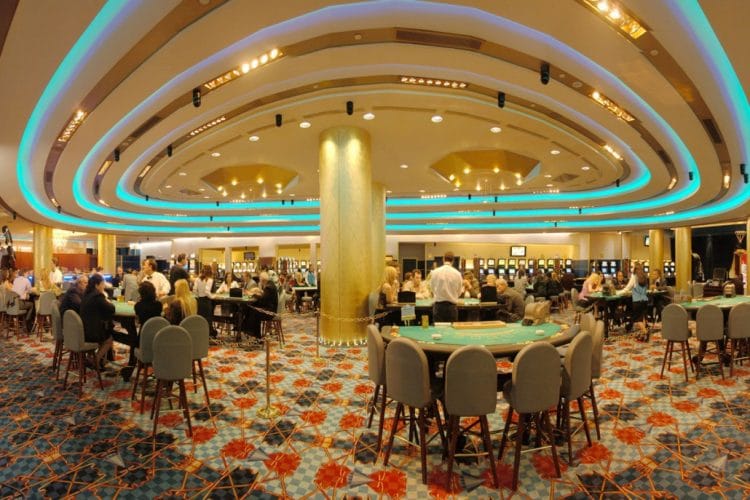 Casino poker room. Club-hotel-loutraki-casino-greece.
