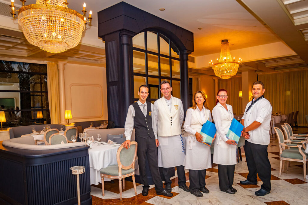 Staff from the Aquarius restaurant in Loutraki hotel. Club-hotel-loutraki-casino-greece.