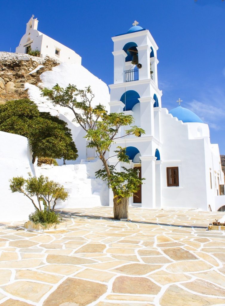 The whitewashed Greek Church Panagia Gremiotissa.