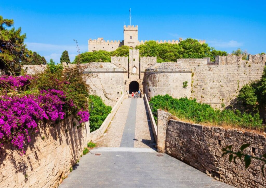  spend a week on Rhodes island, entrance to the Palace