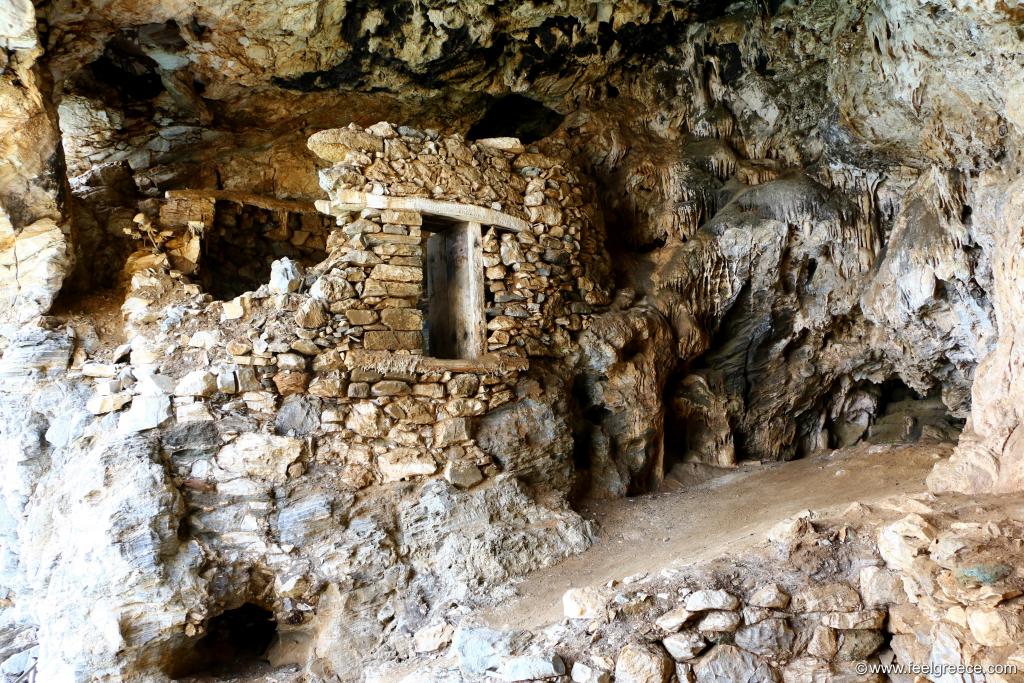 Tsagarada Pelion sea cave