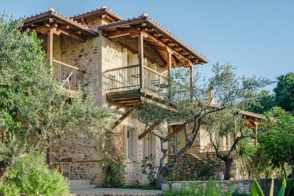 8 Days in The Peloponnese, Mazaraki guesthouse in Pikoulianika