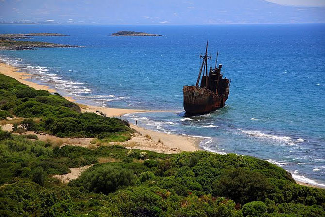 8 Days in The Peloponnese Dimitrios shipwreck