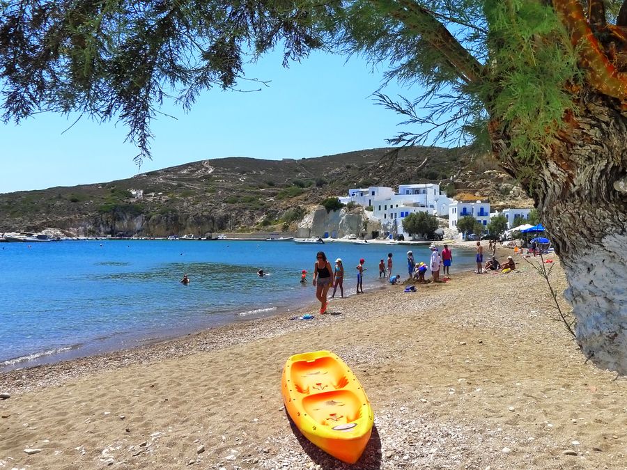 Things to Do on Kimolos Island, Psathi beach