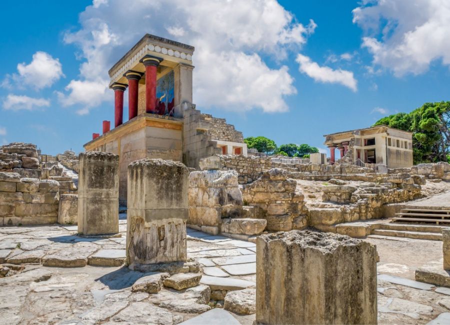 Best things to do on Crete island,  Knossos Palace heraklion