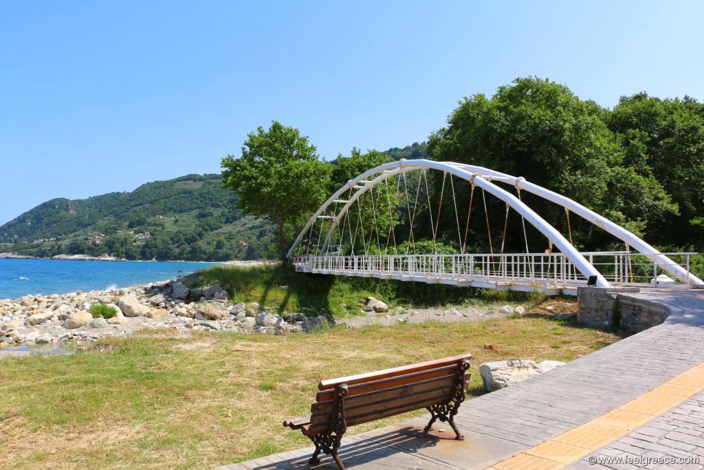 Papa Nero Bridge in Pelion