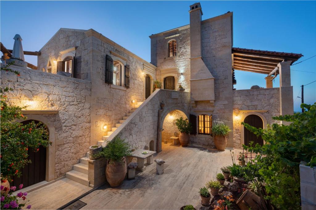 Where to stay in Crete, Villa Pantelis Rethymno