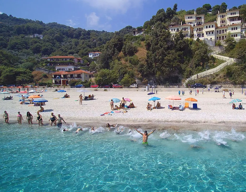 Papa Nero beach near Agios Ioannis in Pelion