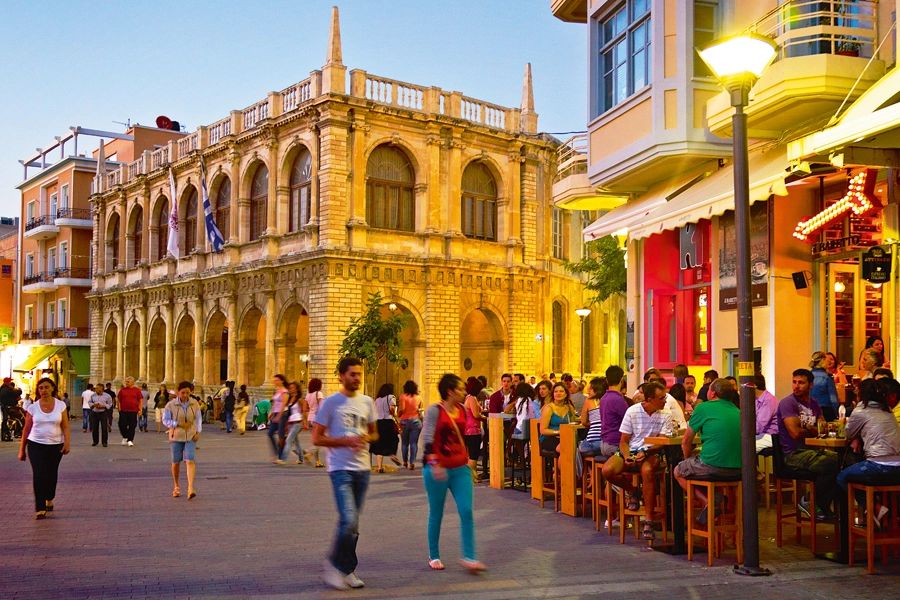 Where to stay in Crete Heraklion main street