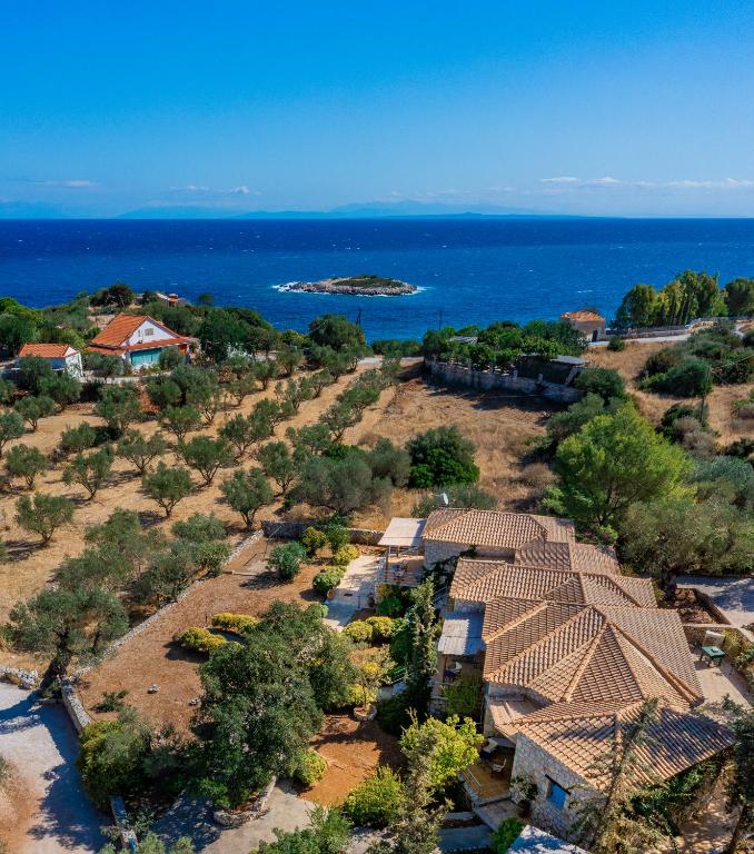 Things to do on Zakynthos Island: Strofilia residences