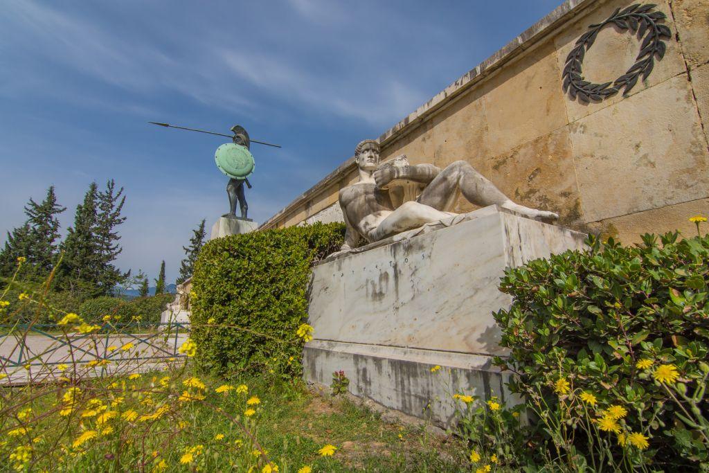 What best to do in Pelion Greece, Thermopylae and Leonidas statue