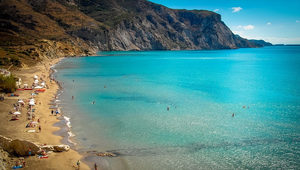 Things to do on Zakynthos Island: Kalamaki Beach