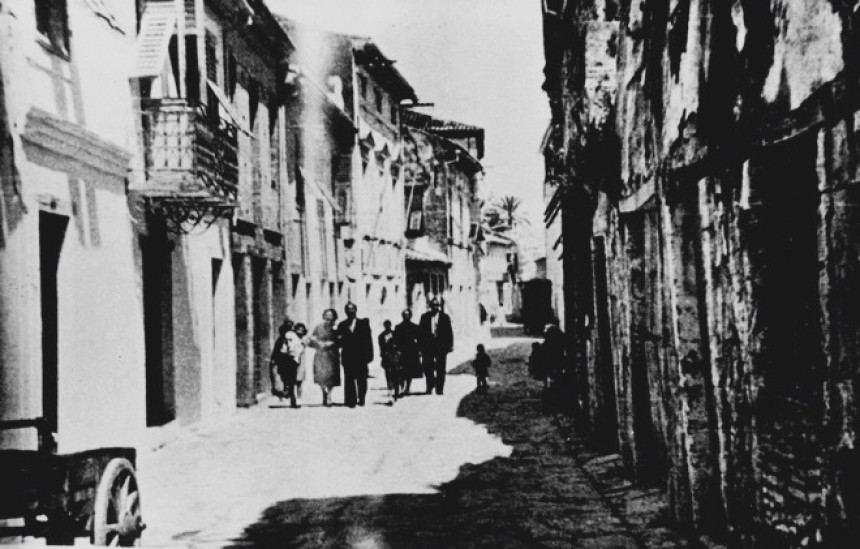 things to do on Zakynthos Island: The Jewish quarter in Zakynthos town before the earthquake of 1953