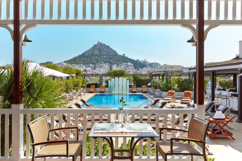 Swimming Pool in Grande Bretagne with Lycabettus view