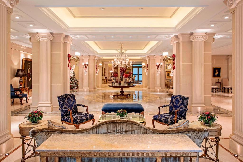 King George Hotel Luxury Lobby
