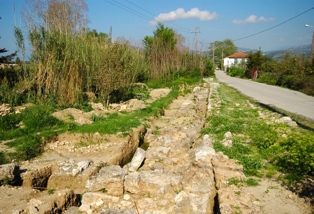 Things to do in Lefkada Greece: Ancient ruins