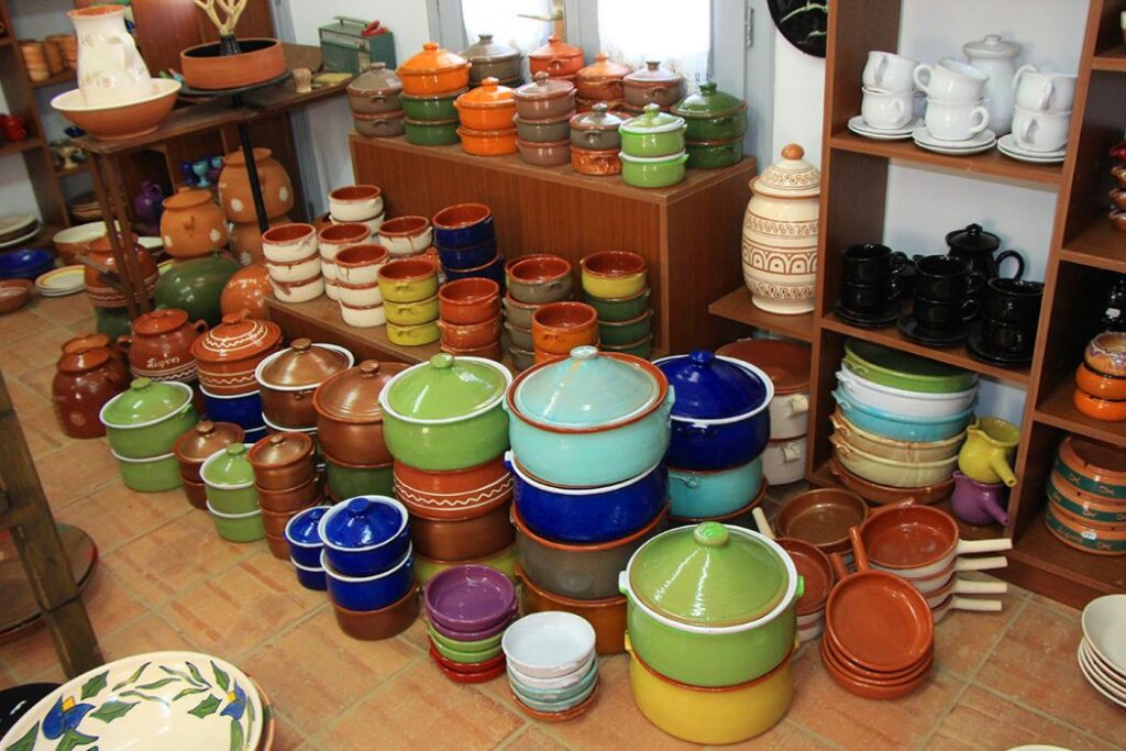 Sifnos Greece ceramics by Apostolidis