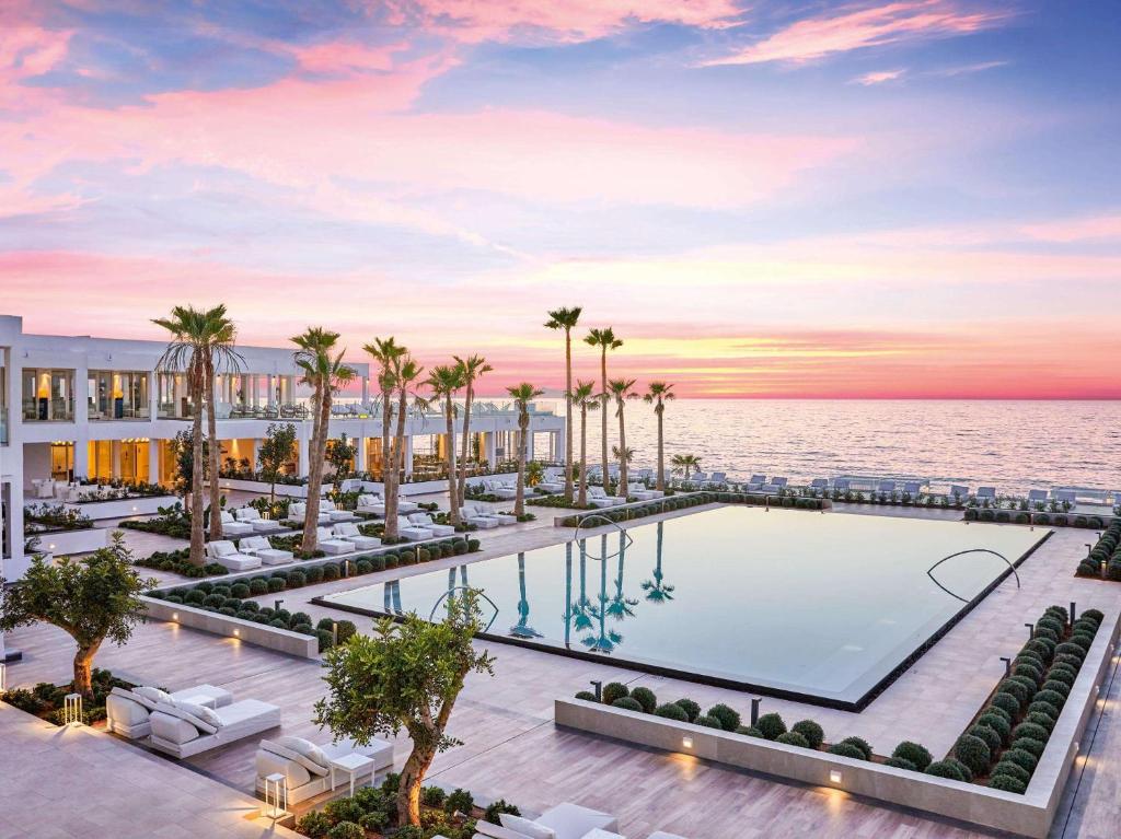 All-Inclusive Resorts in Greece, Grecotel LUX.ME White Palace, Rethymno, Crete
