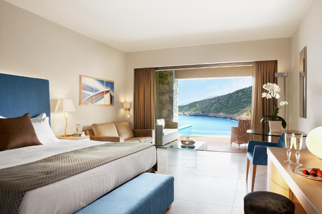 All-Inclusive Resorts in Greece, Daios Cove's beautiful rooms, Agios Nikolaos Crete