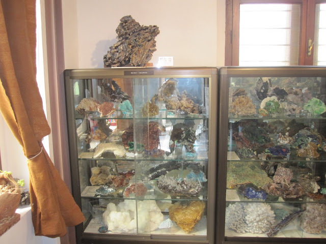 Exhibts of the Mineralogical Museum in Lavrio Port