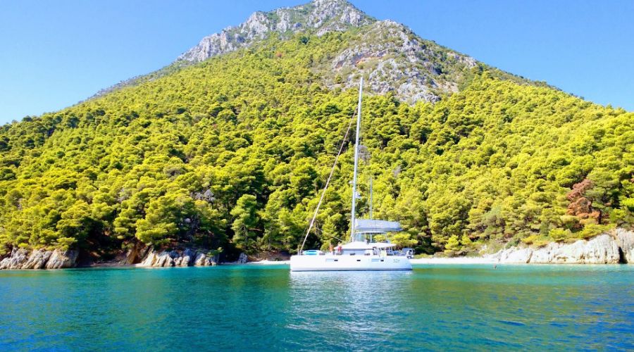 sailing trip on greece