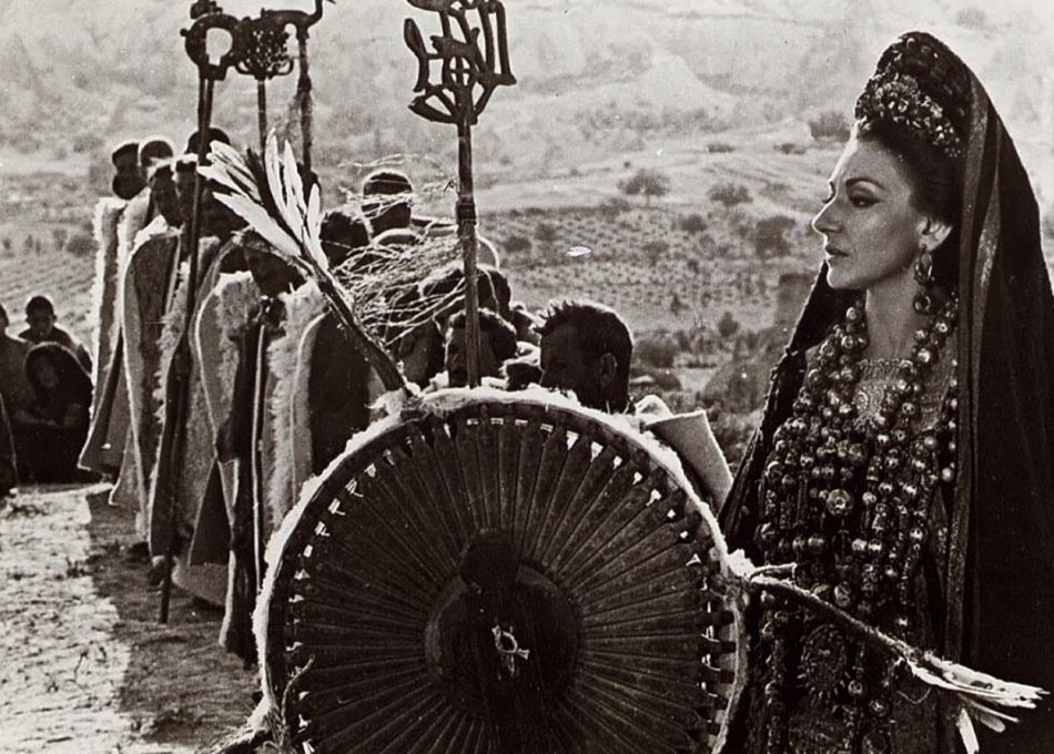 Maria Callas dressed as Medea in a 1961 performance, an iconic portrayal of the Greek tragedy in Epidaurus.